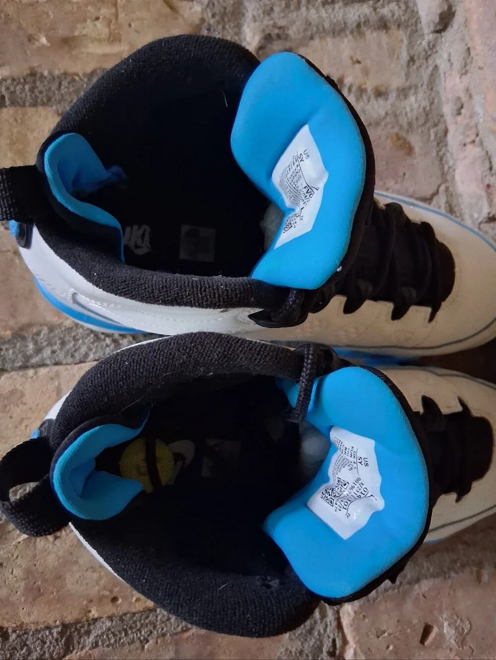 NIKE AIR JORDAN 9 RETRO SIZE Y5